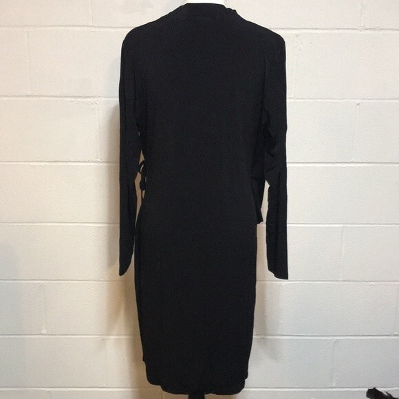 Allure Side Wrap Dress - NWT Lg. - Picture 6 of 7